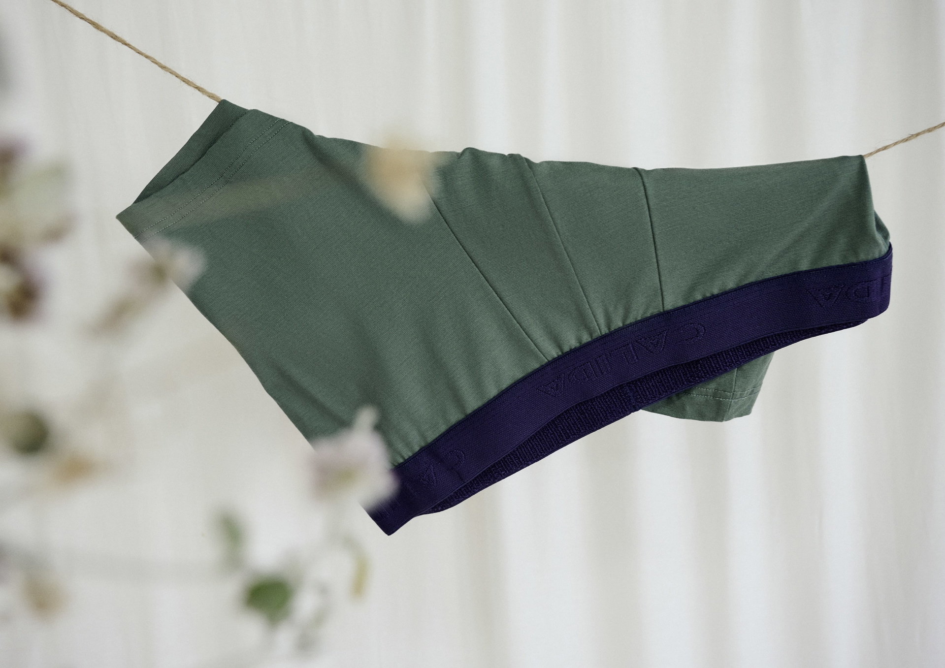 Unterhose von Calida auf einer Leine