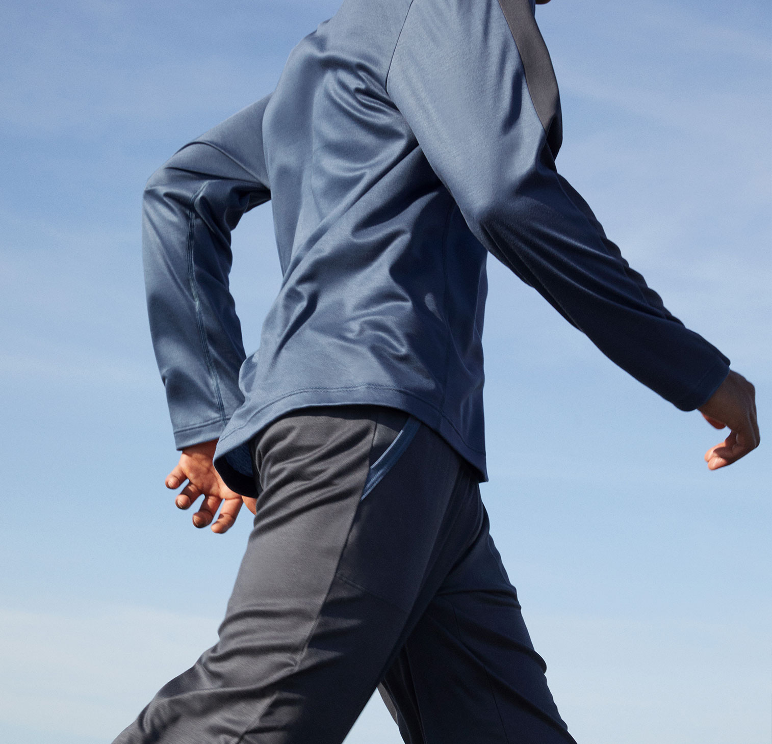 Man wears a combination from the DSW Cooling series in blue.